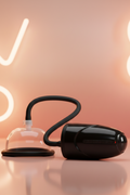 Pompe intime automatique She.E.O noire avec cloche transparente et tuyau flexible, rechargeable USB, 3 vitesses d'aspiration réglables